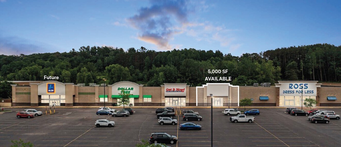 121 Commerce St, Wisconsin Dells, WI à louer Photo de l’immeuble– Image 1 sur 6
