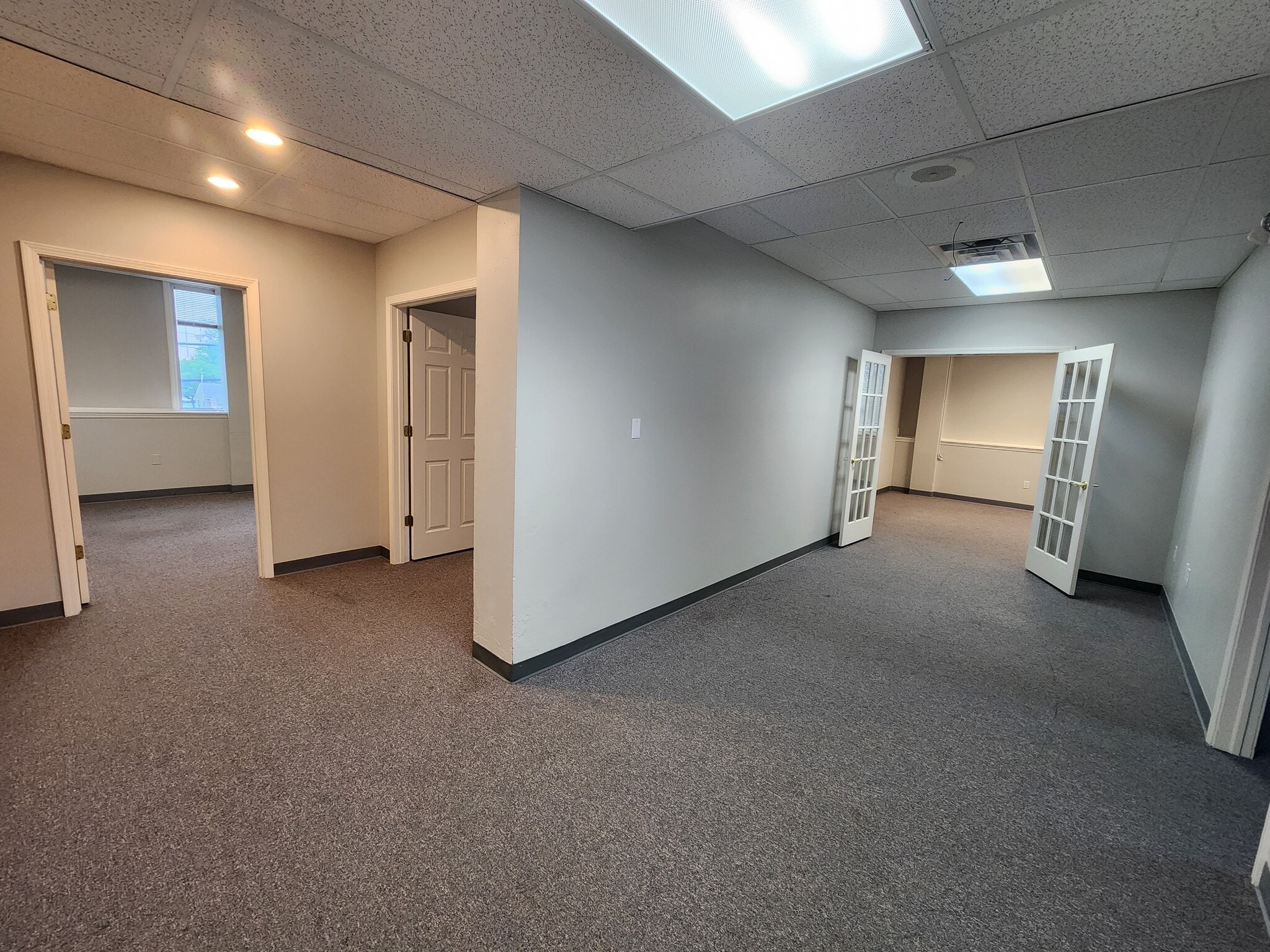 401 S Earl Ave, Lafayette, IN à louer Photo intérieure– Image 1 sur 6