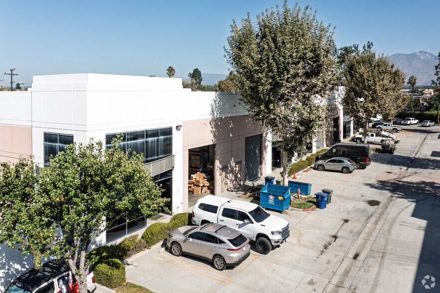 5073 Walnut Grove Ave, San Gabriel, CA à louer - Photo principale – Image 3 sur 6