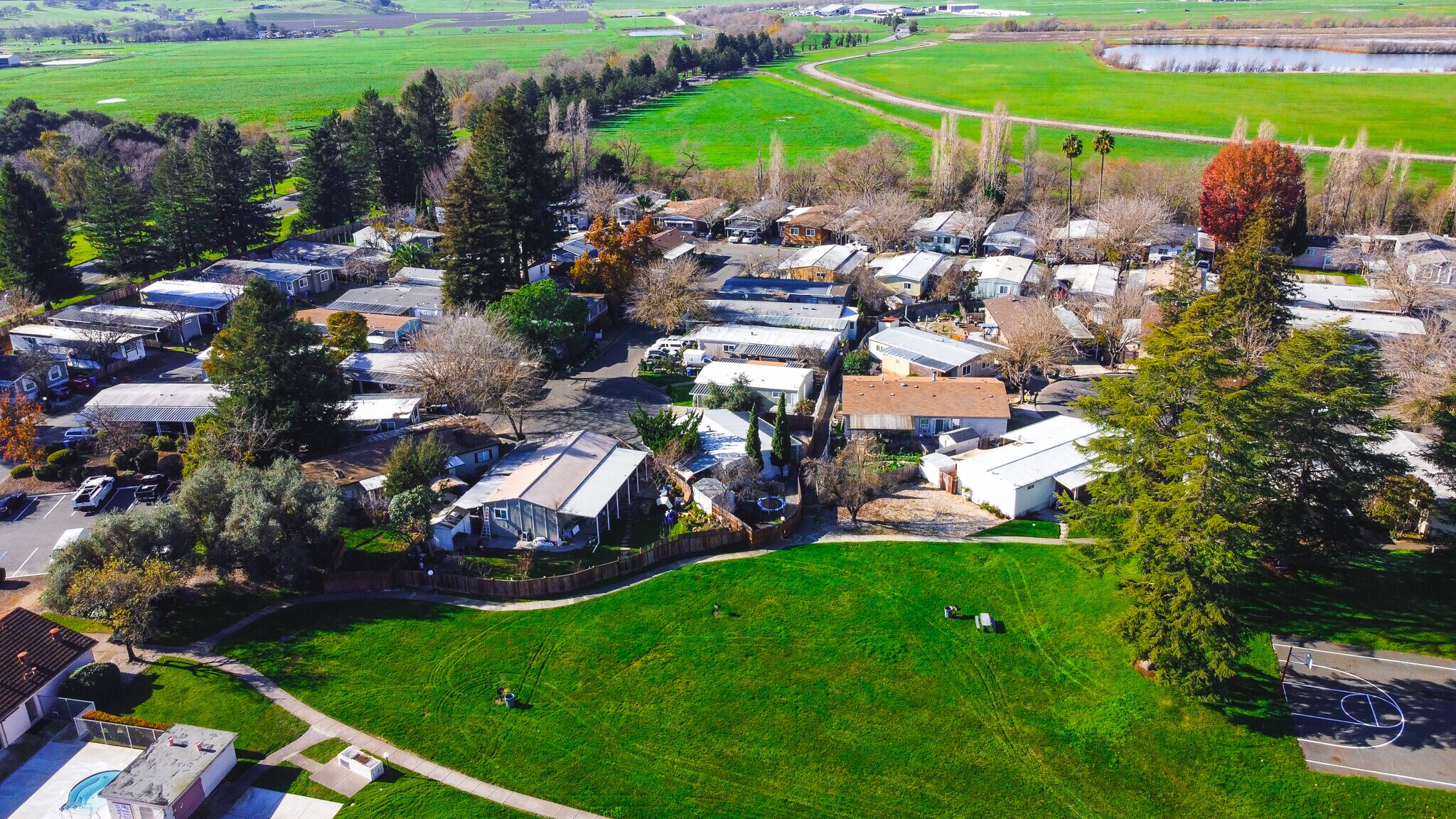 750 Rohnert Park Expy W, Rohnert Park, CA à vendre Photo principale– Image 1 sur 23