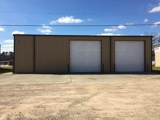Plus de détails pour 11697 Highway 105 E, Conroe, TX - Industriel/Logistique à louer
