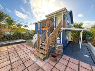 Plus de détails pour 920 Selkirk St, West Palm Beach, FL - Logement à vendre