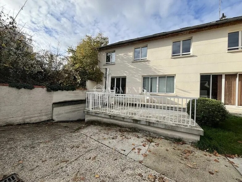 2 Rue De Lorraine, Bobigny à louer - Photo de l’immeuble – Image 2 sur 12