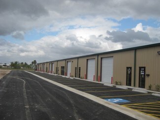 Plus de détails pour 301 E Cedar Ave, McAllen, TX - Industriel/Logistique à louer