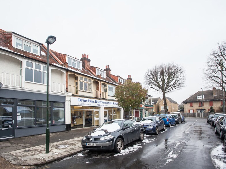 Bushy Park Rd, Teddington à vendre - Photo de l’immeuble – Image 2 sur 5