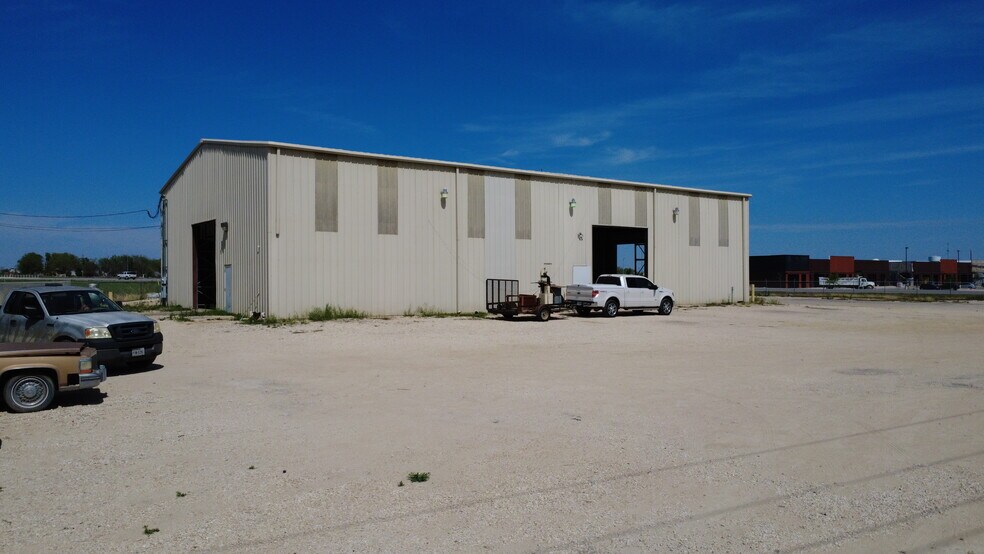 13800 FM 973 N, Manor, TX à vendre - Photo de l’immeuble – Image 2 sur 6