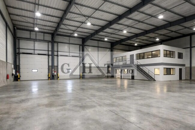 Plus de détails pour Industriel/Logistique à vendre
