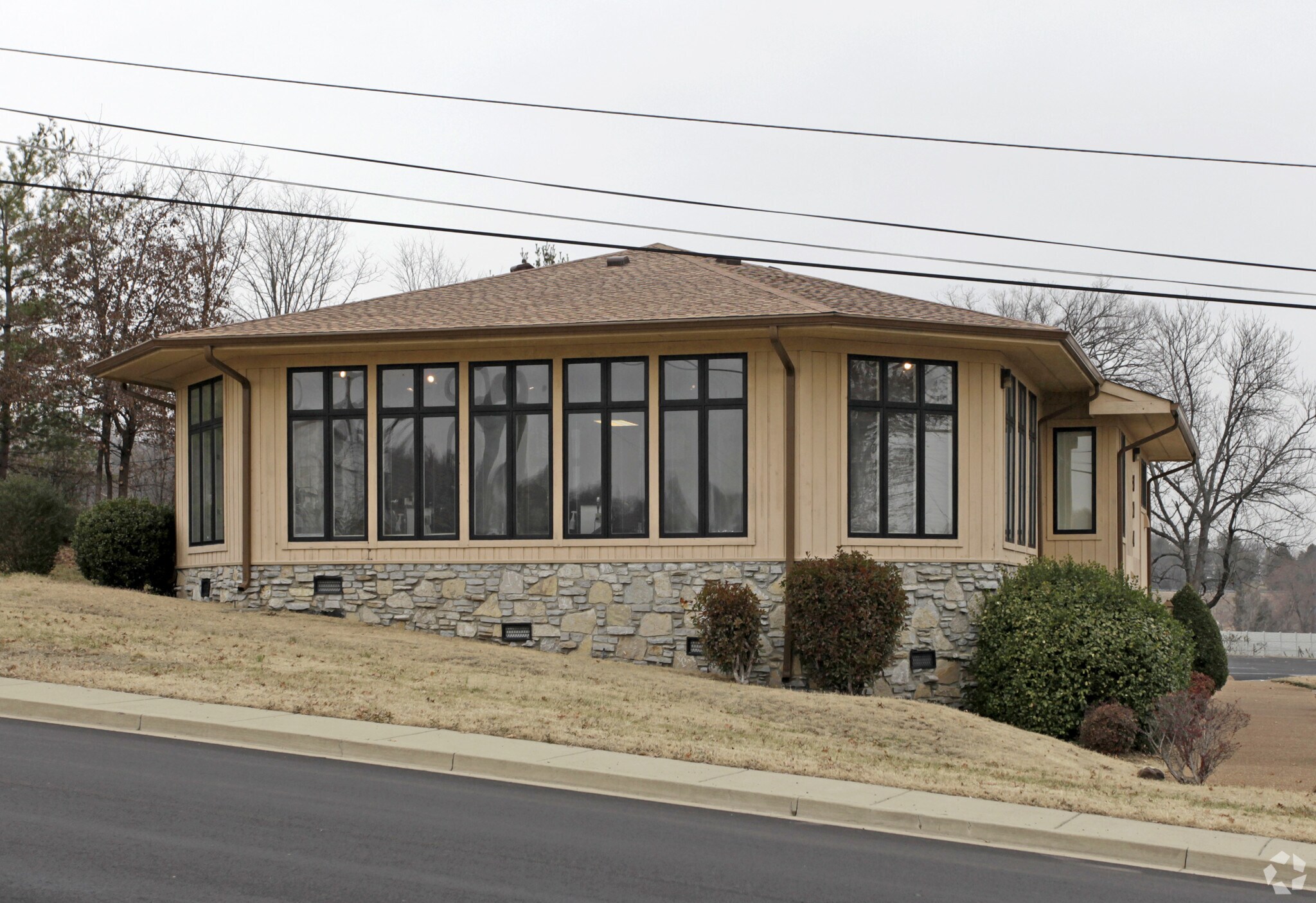 628 W Due West Ave, Madison, TN à vendre Photo principale– Image 1 sur 3