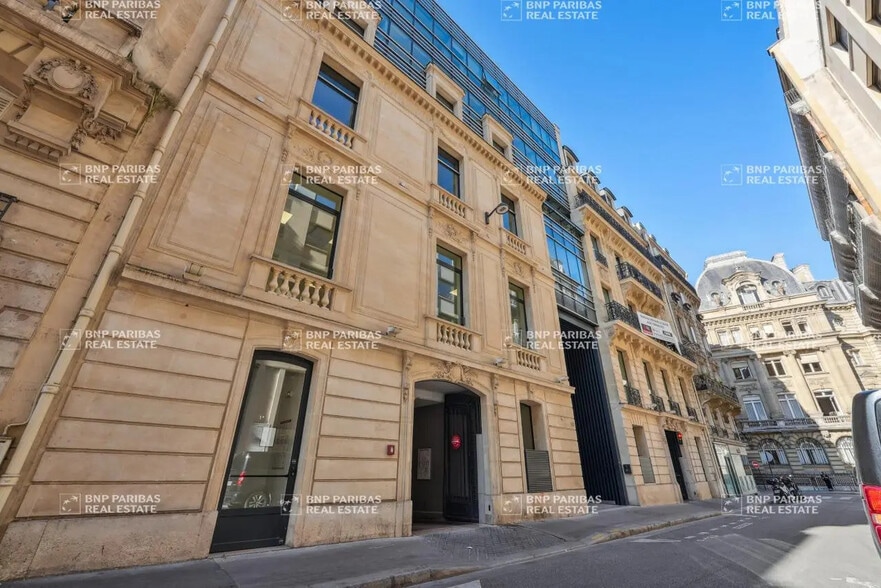 37-39 Rue De Surène, Paris à louer - Photo de l’immeuble – Image 2 sur 17