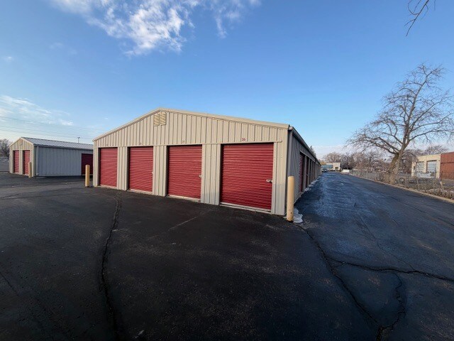 Sheridan & Lockwood Self Storage portefeuille de 2 biens à vendre sur LoopNet.fr Photo principale– Image 1 sur 3