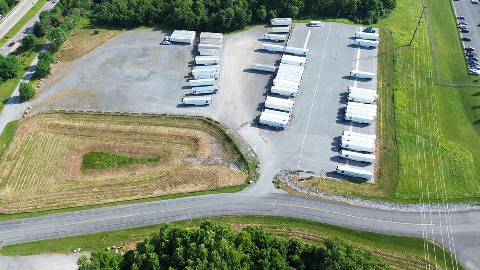 16108 Transportation Circle, Williamsport, MD à louer - Photo de l’immeuble – Image 3 sur 7