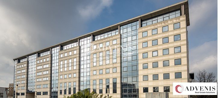 Bureau dans Roubaix à louer - Photo de l’immeuble – Image 1 sur 8