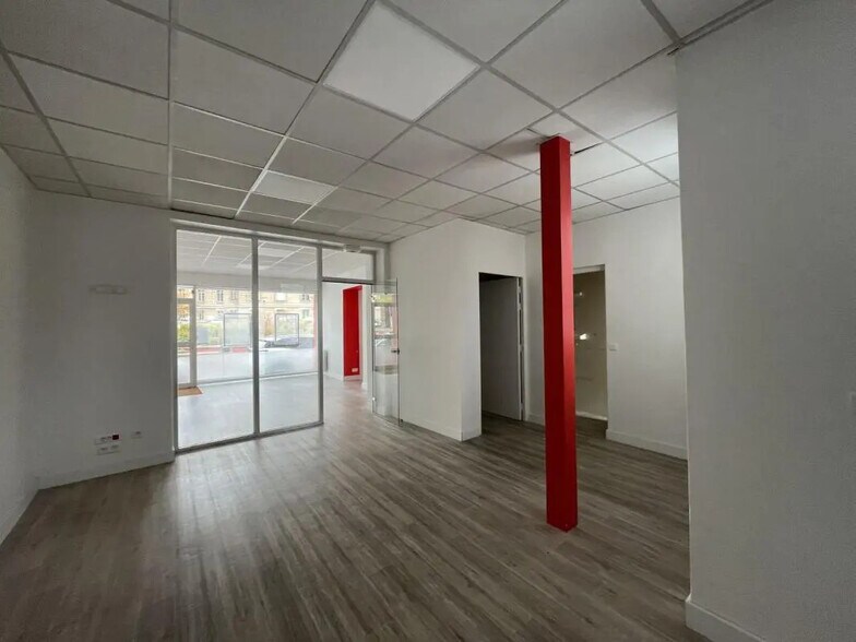 Local commercial dans Évreux à louer - Photo intérieure – Image 2 sur 6