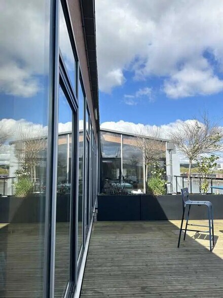 Bureau dans Rouen à louer - Photo de l’immeuble – Image 2 sur 14