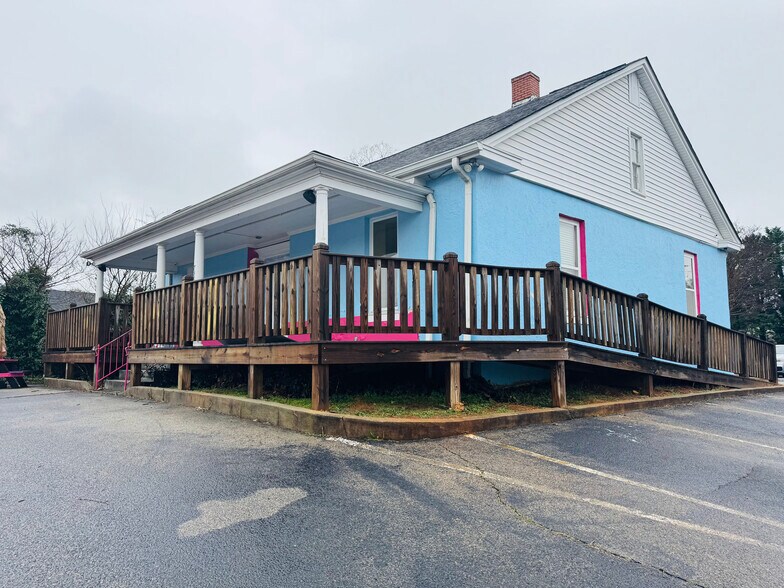 732 W Taylor St, Griffin, GA à vendre - Photo de l’immeuble – Image 2 sur 13