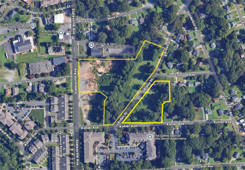 Statesville Ave. | North End Assemblage portefeuille de 7 biens à vendre sur LoopNet.fr - Photo de l’immeuble – Image 1 sur 1
