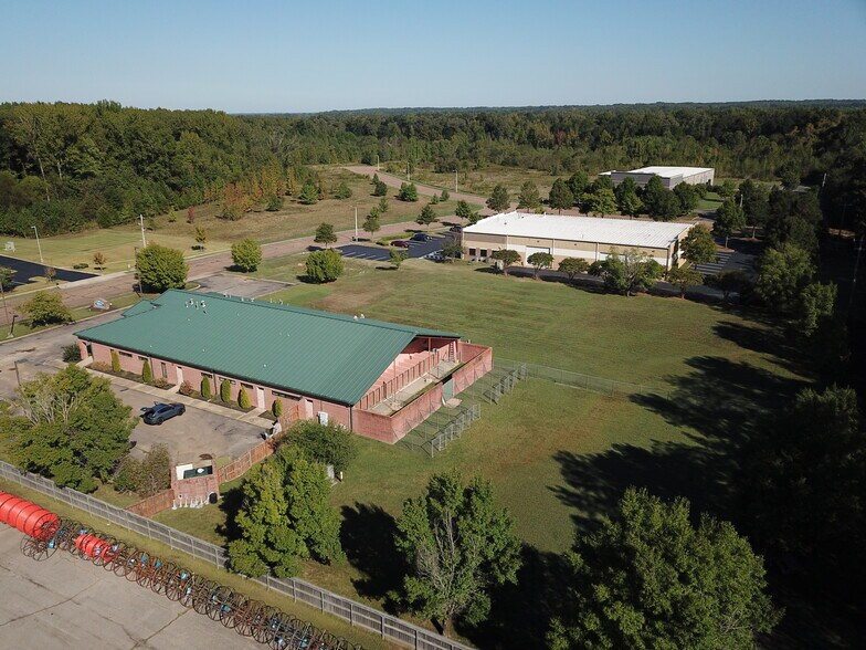 3210 Cypress Ridge Dr, Eads, TN à vendre - Photo de l’immeuble – Image 3 sur 3