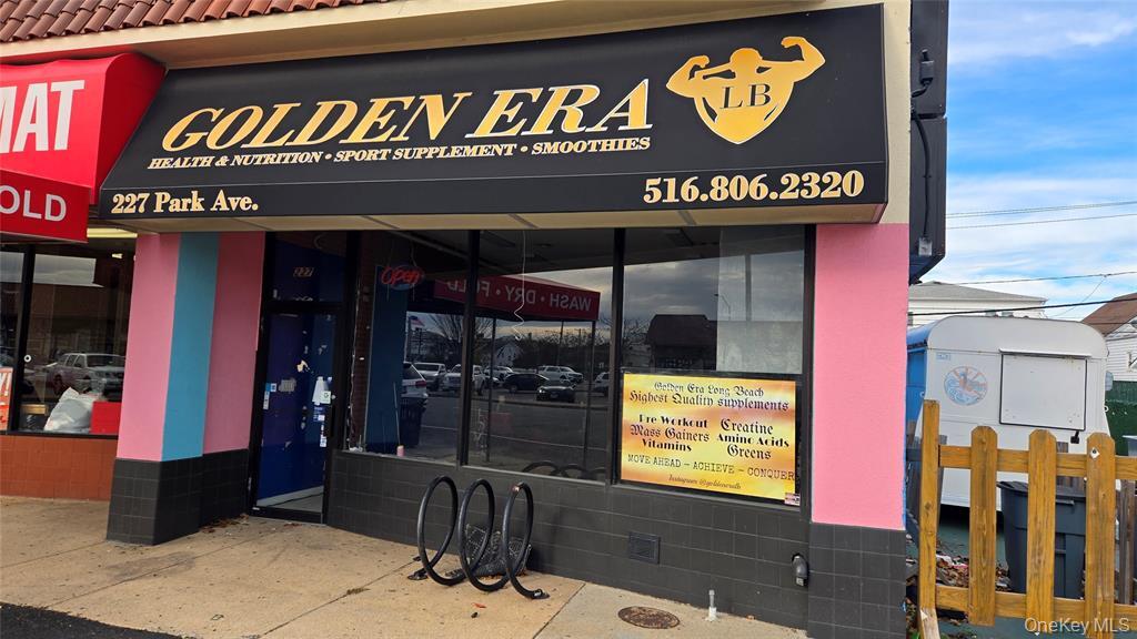 227 E Park Ave, Long Beach, NY à louer Photo intérieure– Image 1 sur 2