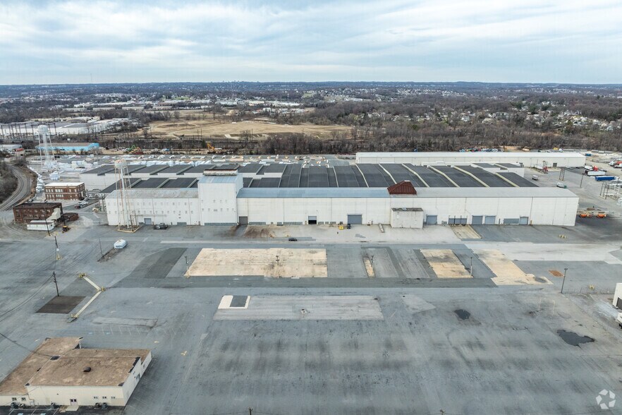 7700 Rolling Mill Rd, Baltimore, MD à louer - Photo de l’immeuble – Image 3 sur 5