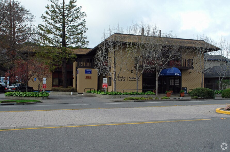 1620 Tiburon Blvd, Tiburon, CA à louer - Photo de l’immeuble – Image 3 sur 7