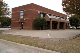 Plus de détails pour 1801 W Louisiana St, McKinney, TX - Bureau à vendre