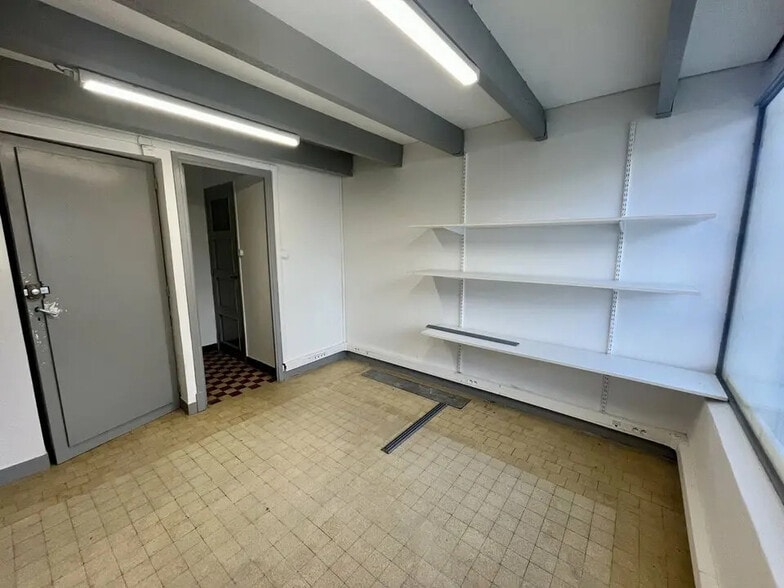 Bureau dans Arles à louer - Photo intérieure – Image 2 sur 3