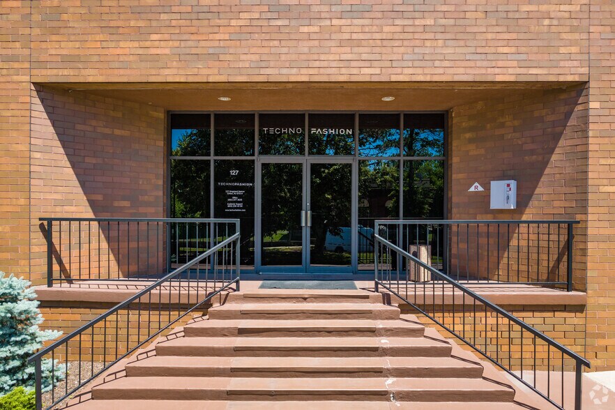 125-127 Kingsland Ave, Clifton, NJ à louer - Photo de l’immeuble – Image 3 sur 7