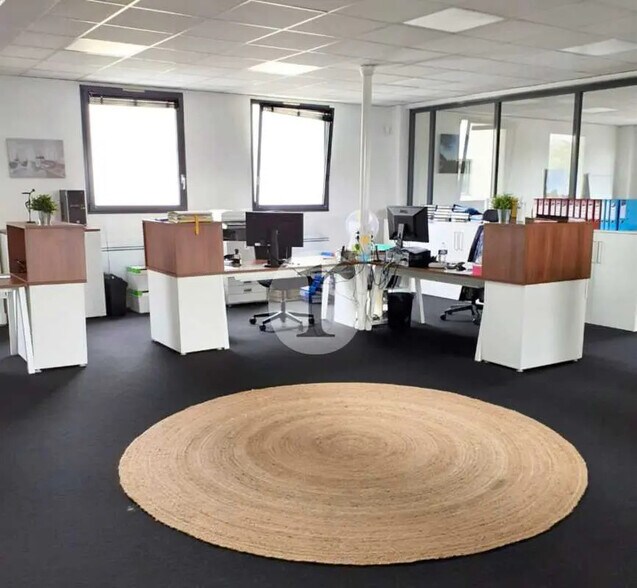 Bureau dans VILLENEUVE-D'ASCQ à louer - Photo de l’immeuble – Image 2 sur 6