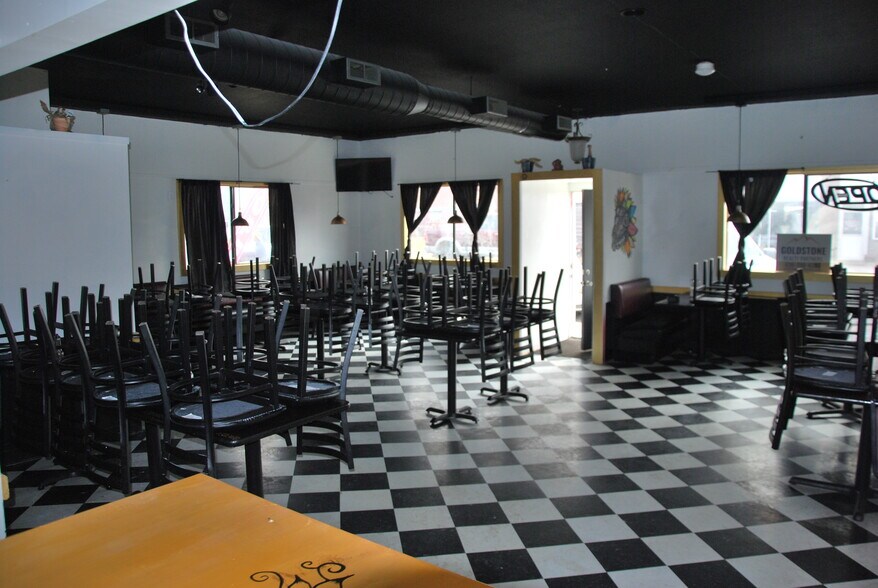 116 W Maple St, Slater, MO à vendre - Photo intérieure – Image 3 sur 7