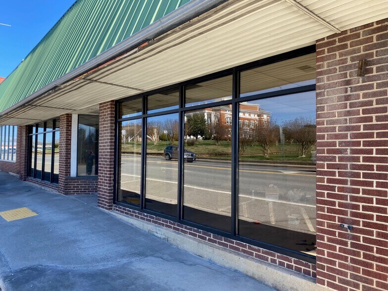 100 N 3rd Ave, Chatsworth, GA à louer - Photo de l’immeuble – Image 3 sur 5