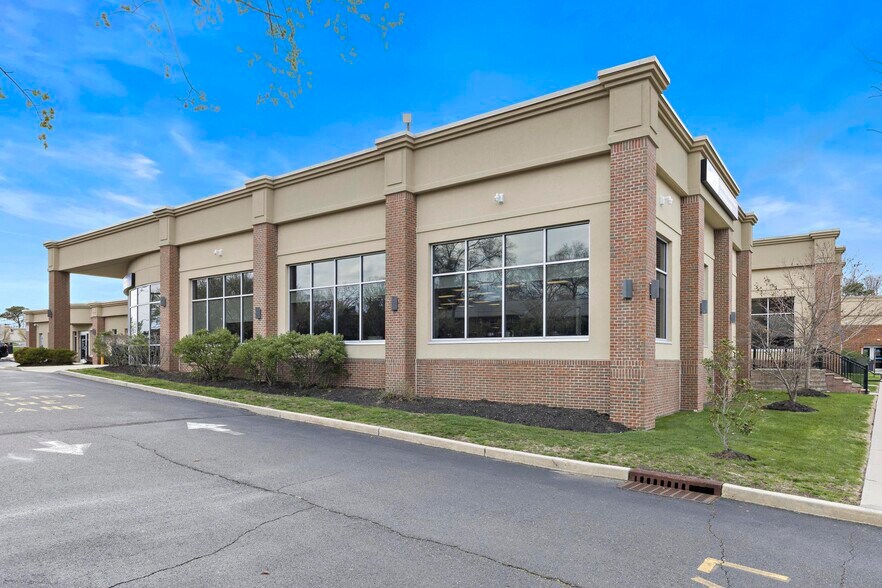 2100 Corlies Ave, Neptune, NJ à vendre - Photo de l’immeuble – Image 3 sur 18