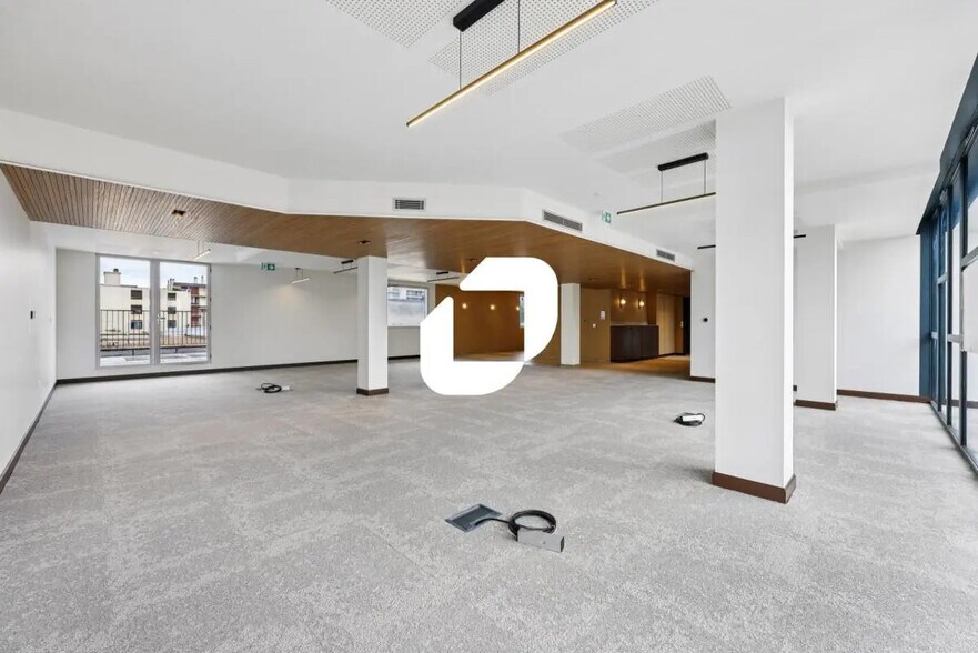 Bureau dans Saint-Maur-des-Fossés à louer - Photo de l’immeuble – Image 3 sur 11