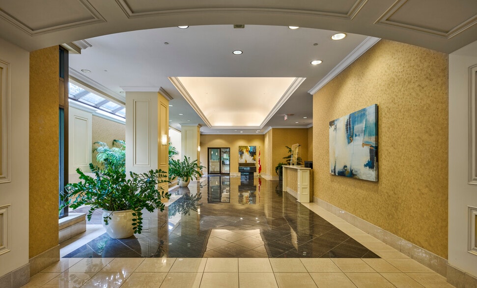 410 Laurier Ave W, Ottawa, ON à louer - Photo intérieure – Image 1 sur 4