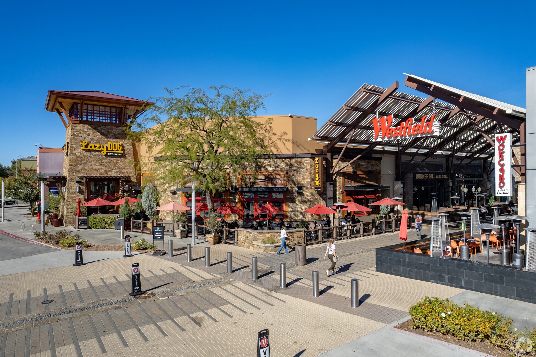 26450 McBean Pky, Valencia, CA à louer Photo de l’immeuble– Image 1 sur 19