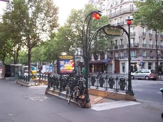Local commercial dans Paris à louer Photo de l’immeuble– Image 1 sur 6