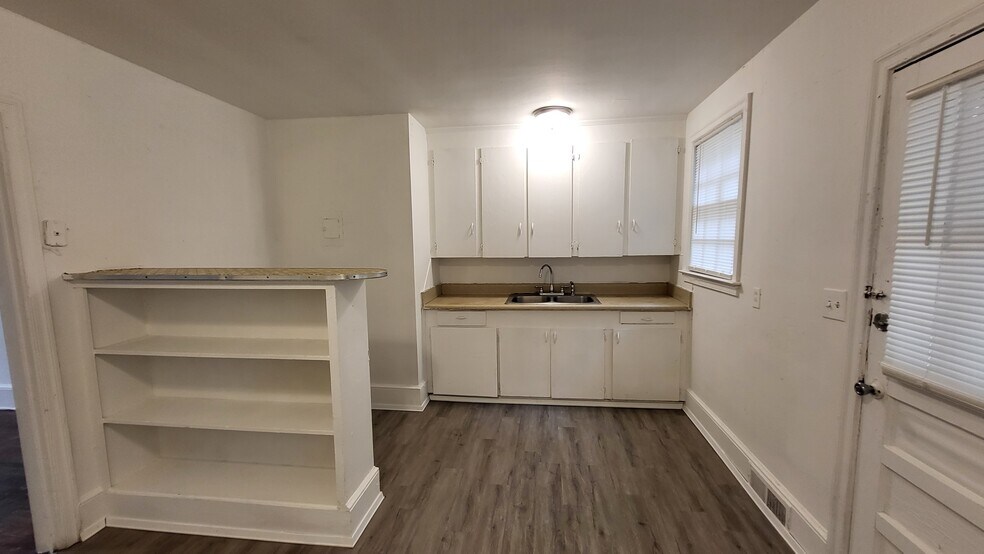 306 Loring Dr, Sumter, SC à vendre - Photo intérieure – Image 3 sur 9