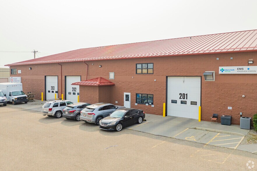 541 Kingsview Way SE, Airdrie, AB à louer - Photo de l’immeuble – Image 3 sur 5