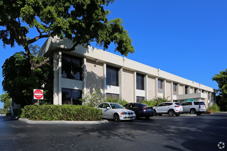 1300 N Federal Hwy, Boca Raton, FL à vendre - Photo de l’immeuble – Image 2 sur 90