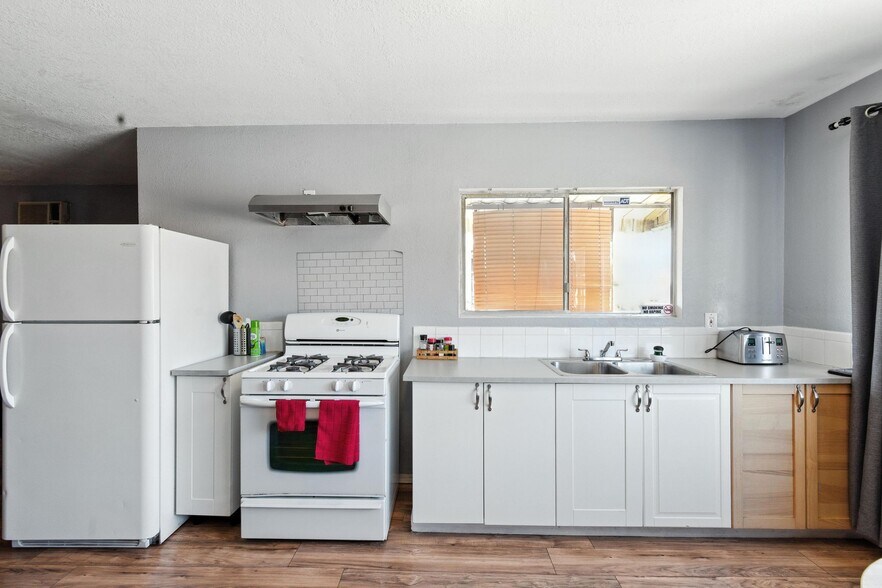 5332 Beverly Blvd, Los Angeles, CA à vendre - Photo de l’immeuble – Image 2 sur 13