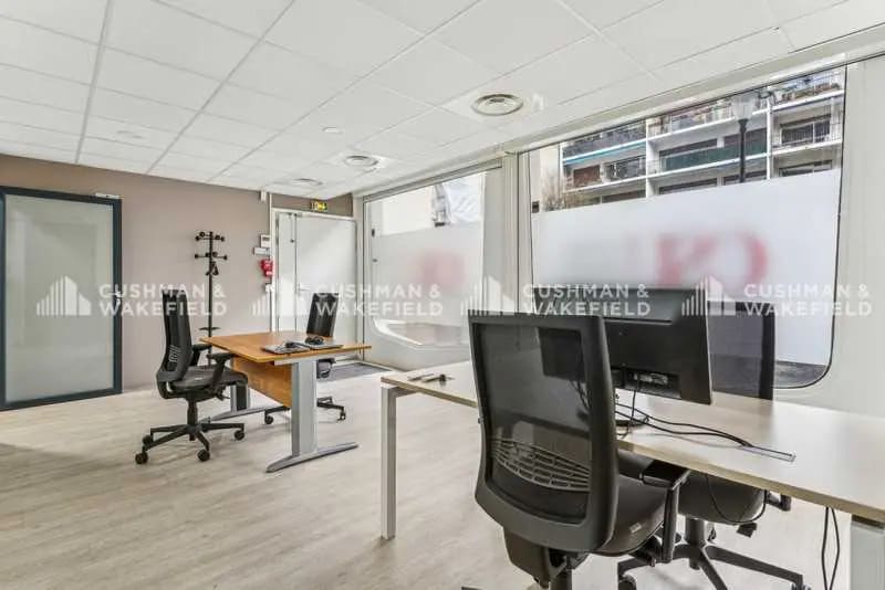 143 Rue De Saussure, Paris à louer - Photo de l’immeuble – Image 3 sur 15