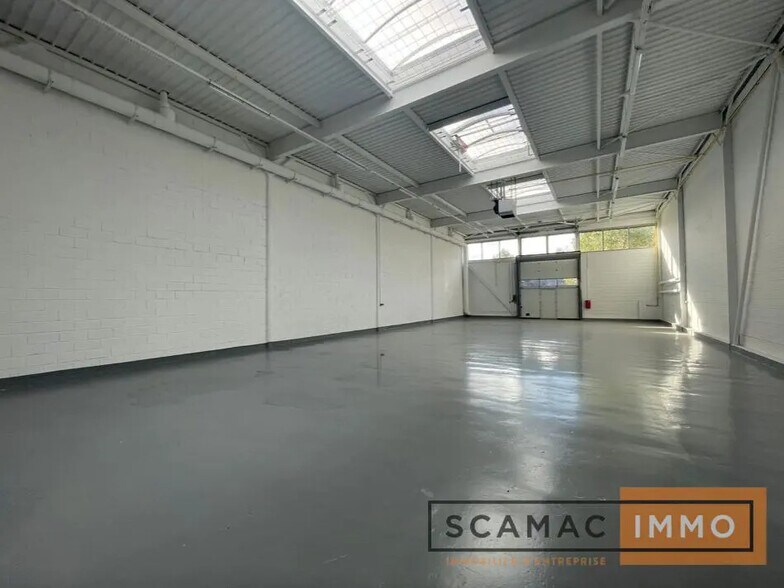 6 Avenue Des Roses, 94380 Bonneuil-Sur-Marne, Bonneuil-sur-Marne à louer - Photo de l’immeuble – Image 1 sur 6