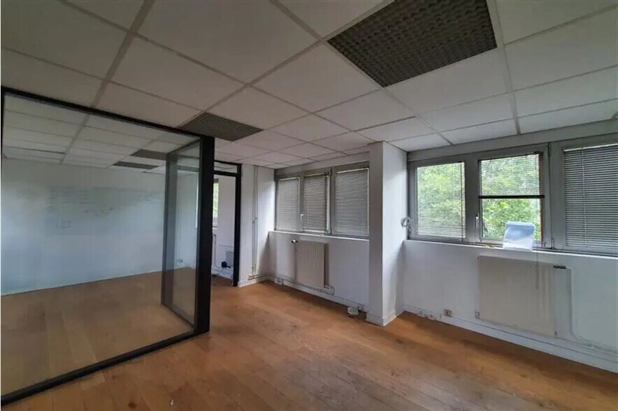 Bureau dans Boulogne-Billancourt à louer - Photo de l’immeuble – Image 3 sur 8
