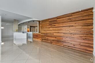 5633 Southwest Fwy, Houston, TX à louer Photo intérieure– Image 2 sur 15