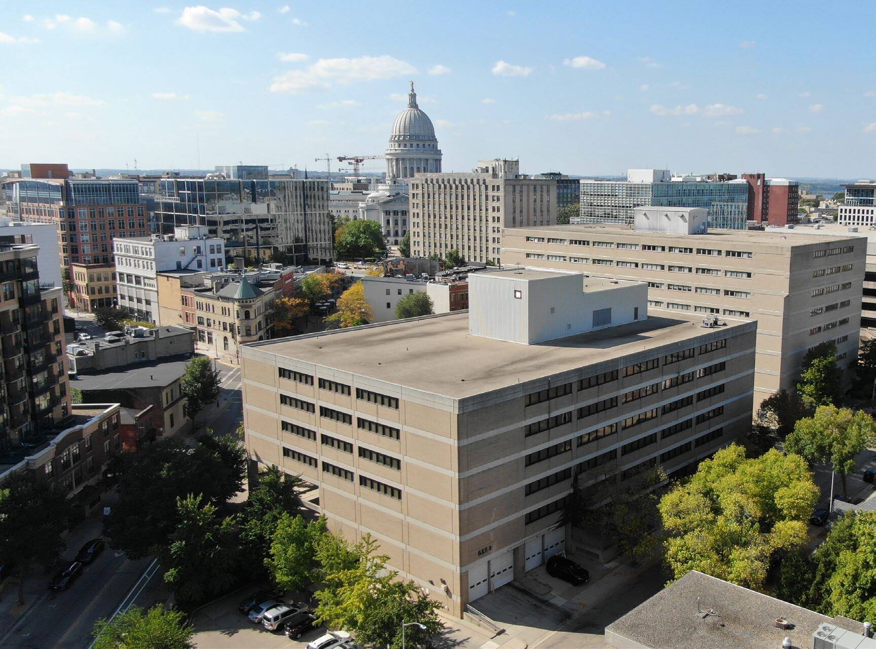 Block 107 portefeuille de 2 biens à vendre sur LoopNet.fr Photo de l’immeuble– Image 1 sur 7