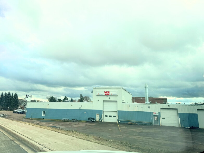 80 Enterprise St, Moncton, NB à vendre - Photo principale – Image 1 sur 4