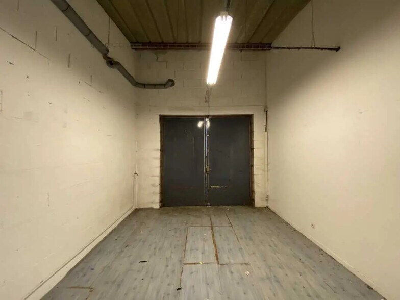 Bureau dans Tillé à louer - Photo intérieure – Image 2 sur 9