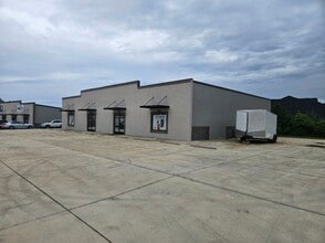 714 William Blount Dr, Maryville, TN à louer Photo de l’immeuble– Image 1 sur 8