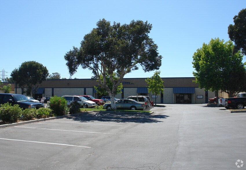 3007 Bunsen Ave, Ventura, CA à louer - Photo principale – Image 1 sur 7