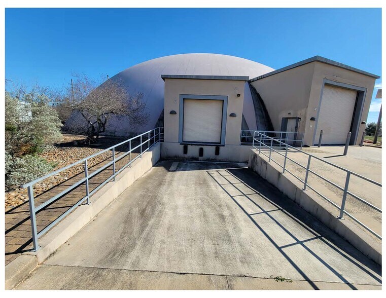 3063 Outlet Center Dr, Sealy, TX à vendre - Photo de l’immeuble – Image 3 sur 45