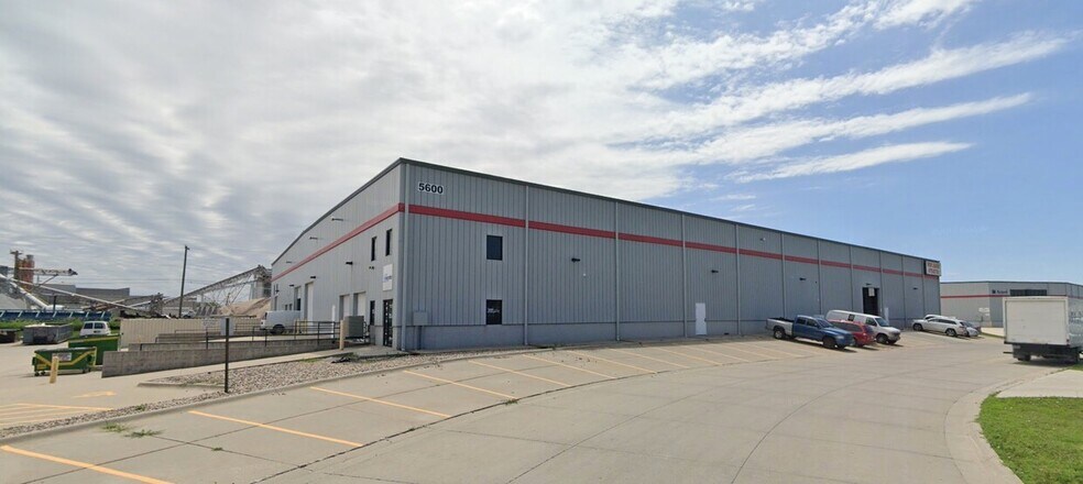 5600 N 58th St, Lincoln, NE à vendre - Photo de l’immeuble – Image 1 sur 1